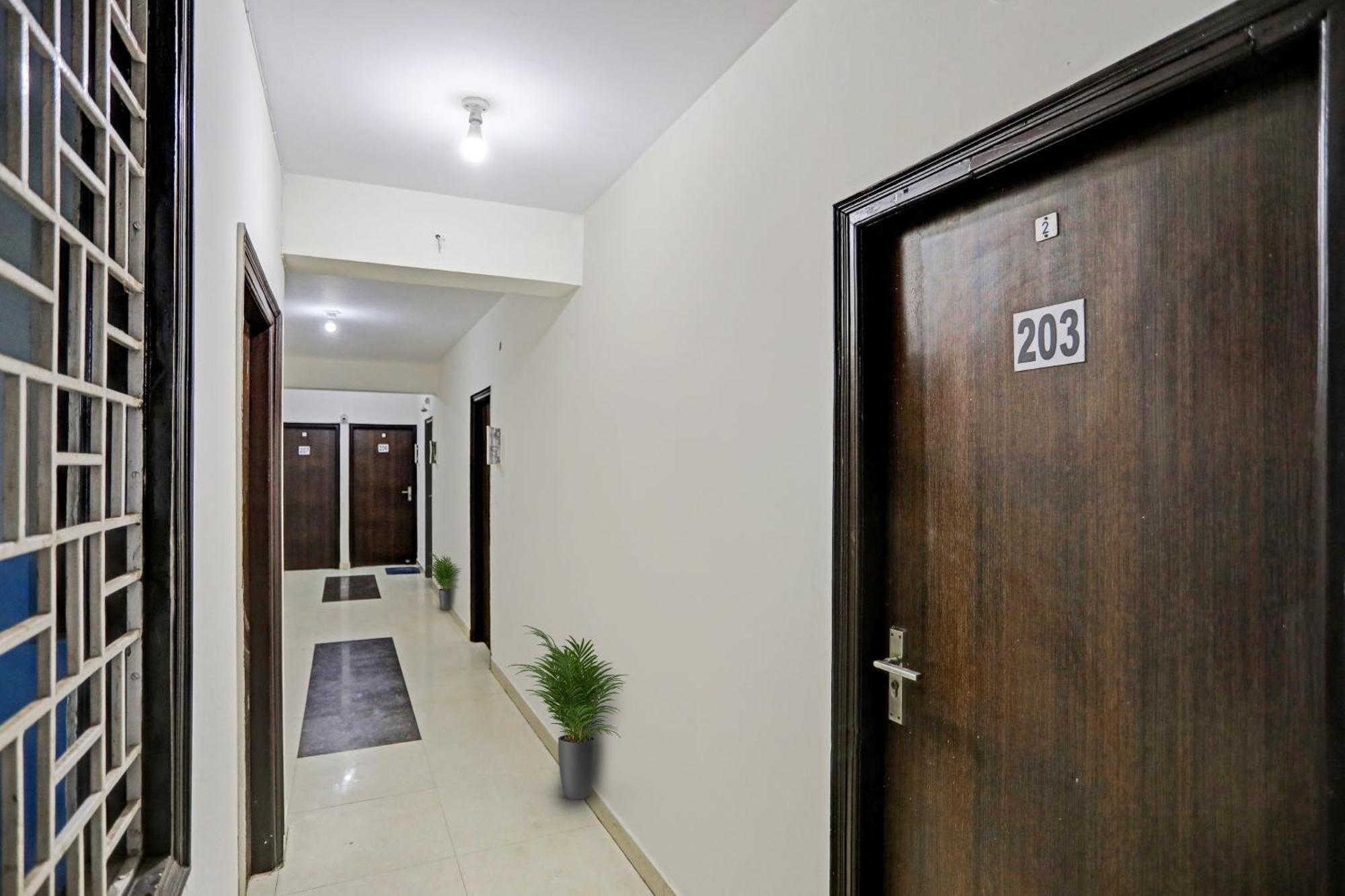 Hotel O Kalkaji Delhi Νέο Δελχί Εξωτερικό φωτογραφία
