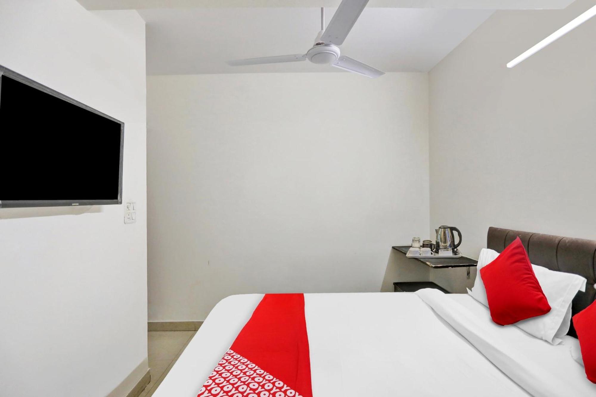 Hotel O Kalkaji Delhi Νέο Δελχί Εξωτερικό φωτογραφία